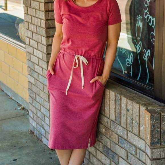 Dresses & Skirts - Mauve t shirt dress.